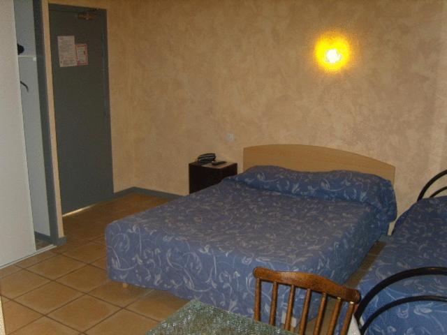 Auberge De La Vallee Francheville  Luaran gambar