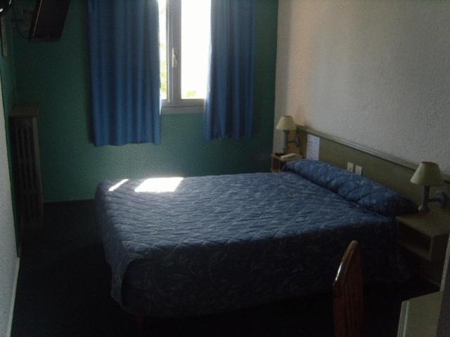 Auberge De La Vallee Francheville  Luaran gambar